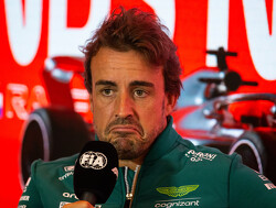 FIA-president onthult: "Alonso belt mij soms boos op"