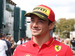 Leclerc wil Ferrari niet verlaten: "Doe ik pas als ik er niet meer in geloof"