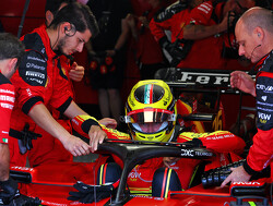 Leclerc genoot van intens Sainz-duel: "Hierdoor houd ik van racen"