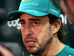 Alonso gelooft niets van tegenvallende snelheid Red Bull