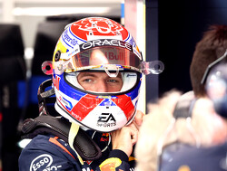 Verstappen onthult speciale helm voor Japanse Grand Prix