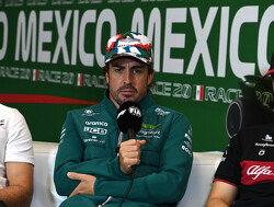 Alonso hekelt geruchten: "Er komen consequenties"