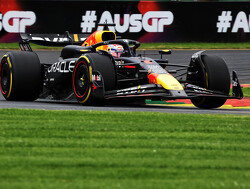  Uitslag kwalificatie Australië:  Verstappen slaat aanval Ferrari af en grijpt pole