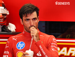 Sainz fel: "Leclerc klaagt te vaak na de race"
