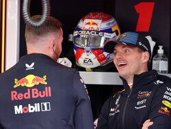Felle Verstappen ontkent simraceverbod: "Ben een drievoudig wereldkampioen"