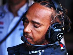 Hamilton hint op pitlane start: "Auto was een nachtmerrie"