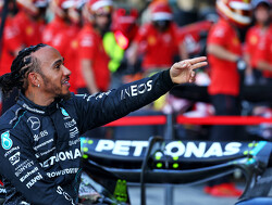 Mercedes neemt groots afscheid van Hamilton