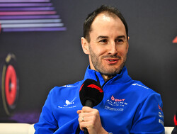 Geheimzinnige vertrokken Alpine-teambaas duikt op in Imola
