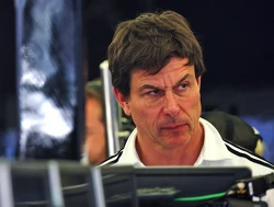 Toto Wolff likt zijn wonden na desastreuze kwalificatie van Mercedes