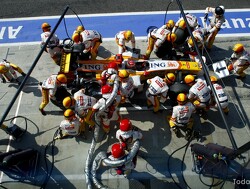 Refuelling to be reintroduced in F1 for 2017