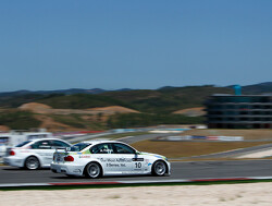 Augusto Farfus sterkste in regenachtige tweede race Okayama