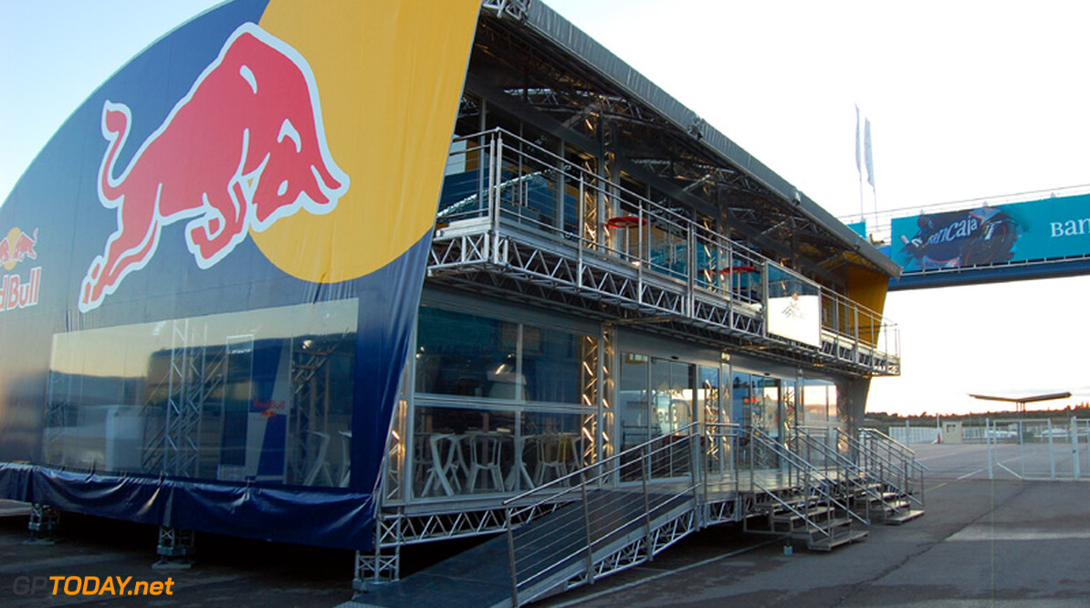 Red Bull Racing behoudt Casio als sponsor voor 2011
