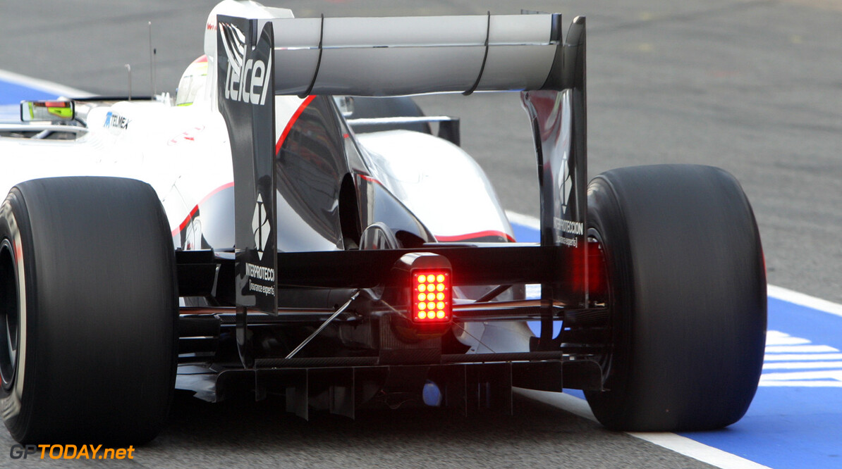 <b>Testupdate:</b> Perez leidt, problemen bij McLaren en Lotus