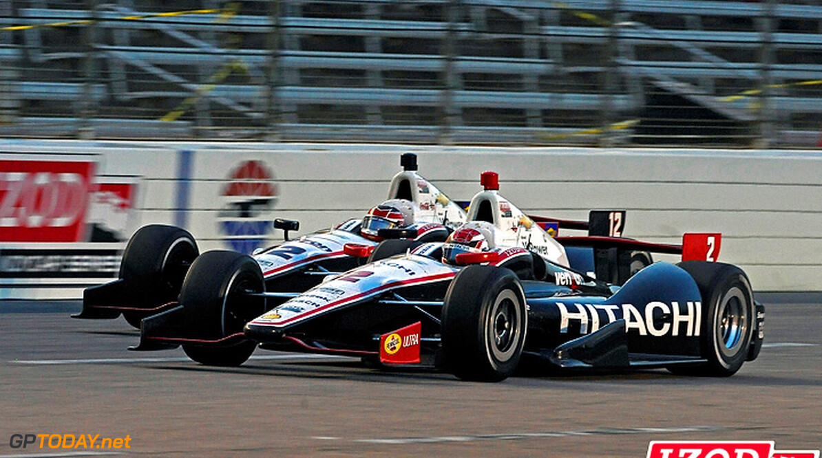 2012 IndyCar Texas Priority
8-9 June, 2012, Fort Worth, Texas USA.Teammates Ryan Briscoe (#2) and Will Power (#12) race together..(c)2012, F. Peirce Williams.LAT Photo USA.IMAGE COURTESY OF INDYCAR FOR EDITORIAL USAGE ONLY.  MANDATORY CREDIT: "INDYCAR/LAT USA"





Ryan Briscoe Will Power 2012 IndyCar Texas