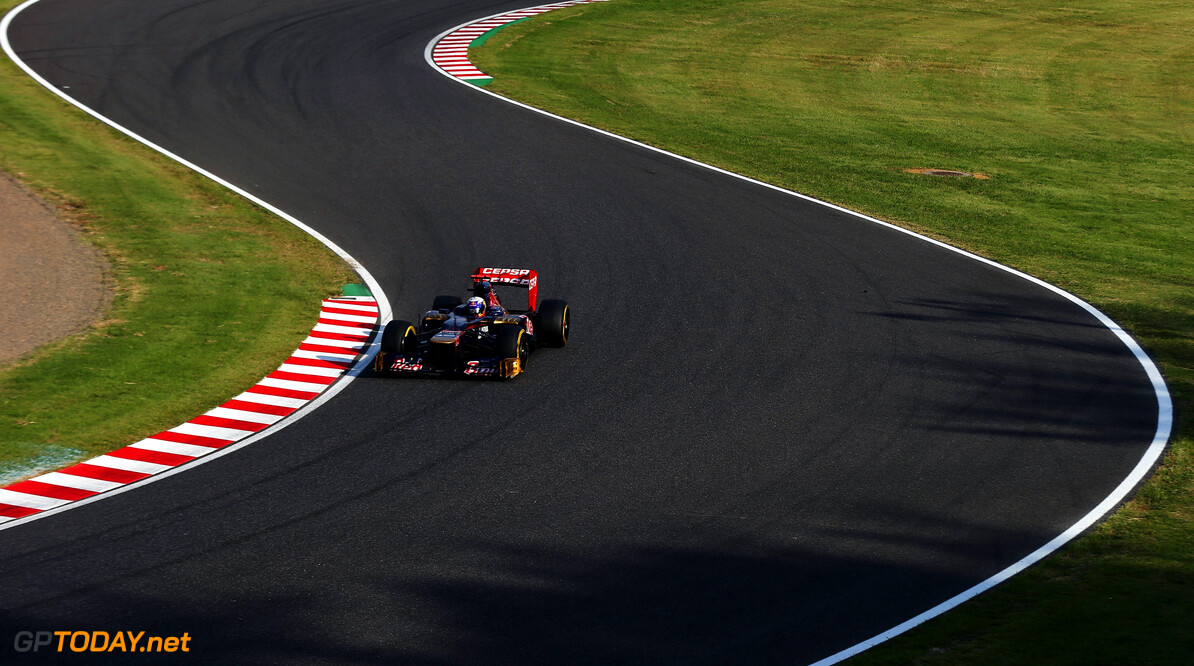 141020456KR00328_F1_Grand_P
SUZUKA, JAPAN - OCTOBER 05:  Daniel Ricciardo of Australia and Scuderia Toro Rosso drives during practice for the Japanese Formula One Grand Prix at the Suzuka Circuit on October 5, 2012 in Suzuka, Japan.  (Photo by Mark Thompson/Getty Images) *** Local Caption *** Daniel Ricciardo
F1 Grand Prix of Japan - Practice
Mark Thompson
Suzuka
Japan

Formula One Racing