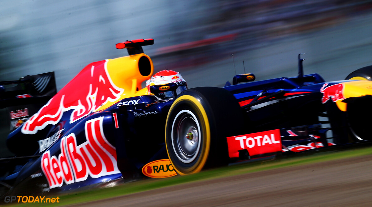 141020493KR00009_F1_Grand_P
SUZUKA, JAPAN - OCTOBER 06:  Sebastian Vettel of Germany and Red Bull Racing drives during qualifying for the Japanese Formula One Grand Prix at the Suzuka Circuit on October 6, 2012 in Suzuka, Japan.  (Photo by Clive Rose/Getty Images) *** Local Caption *** Sebastian Vettel
F1 Grand Prix of Japan - Qualifying
Clive Rose
Suzuka
Japan

Formula One Racing