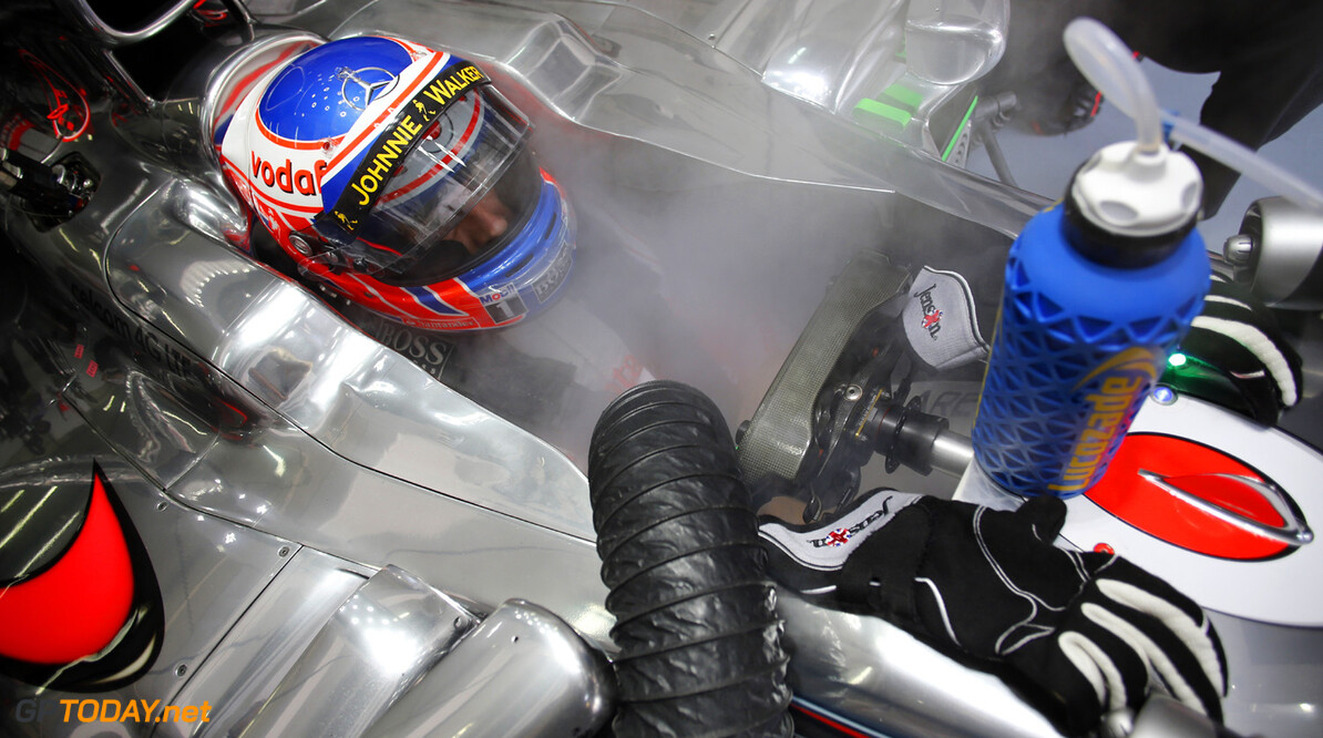 Jenson Button cools his cockpit

steven.tee@haymarket.com