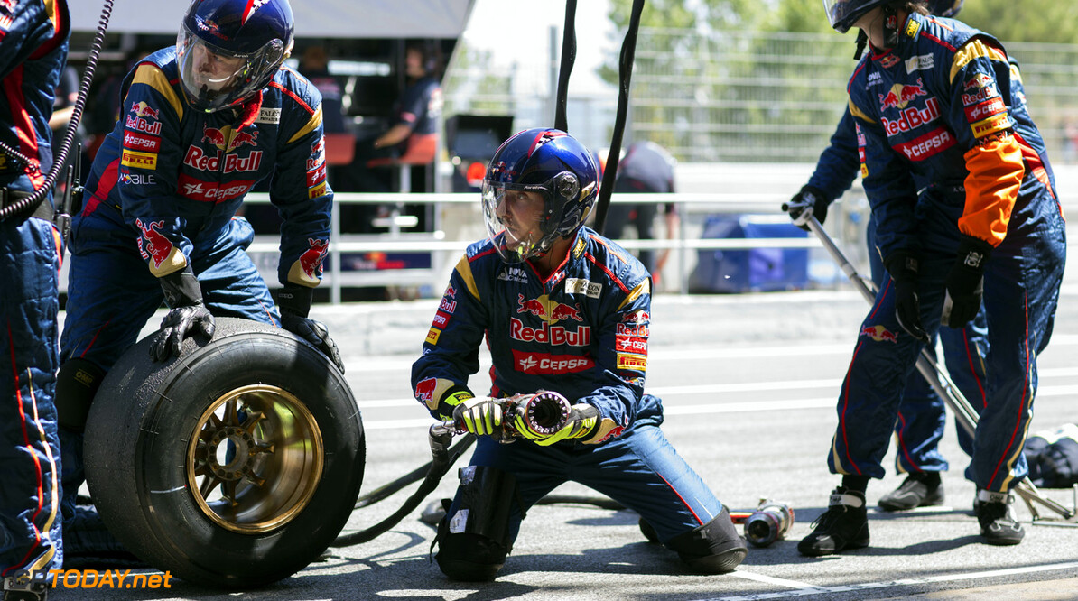 163377260KR00188_Spanish_F1
MONTMELO, SPAIN - MAY 12:  Scuderia Toro Rosso mechanics at work during the Spanish Formula One Grand Prix at the Circuit de Catalunya on May 12, 2013 in Montmelo, Spain.  (Photo by Peter Fox/Getty Images)
Spanish F1 Grand Prix - Race
Peter Fox
Montmelo
Spain

Formula One Racing formula 1 Auto Racing Spain F1 Grand Prix Spanish Formula One Grand Prix Formula One Grand Prix Barcelona