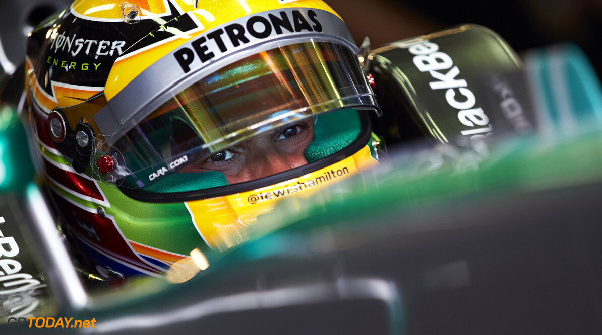 FP1: Hamilton fastest as Raikkonen crashes
