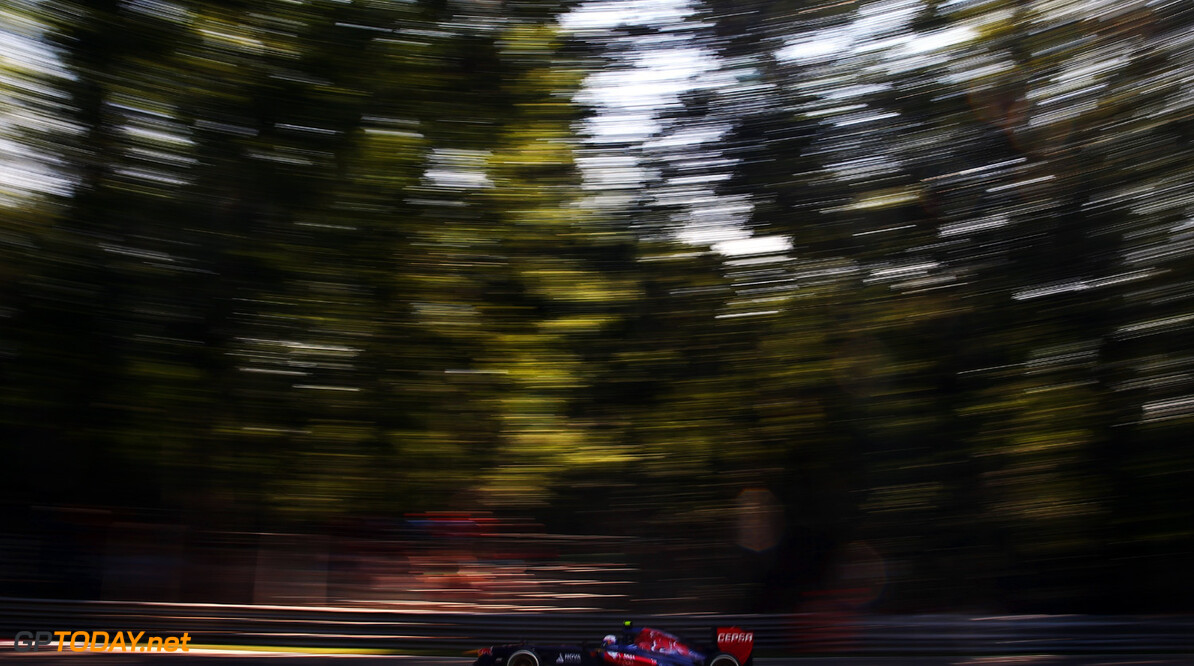 166987843GI00316_F1_Grand_P
MONZA, ITALY - SEPTEMBER 06:  Daniel Ricciardo of Australia and Scuderia Toro Rosso drives during practice for the Italian Formula One Grand Prix at Autodromo di Monza on September 6, 2013 in Monza, Italy.  (Photo by Mark Thompson/Getty Images) *** Local Caption *** Daniel Ricciardo
F1 Grand Prix of Italy - Practice
Mark Thompson
Monza
Italy