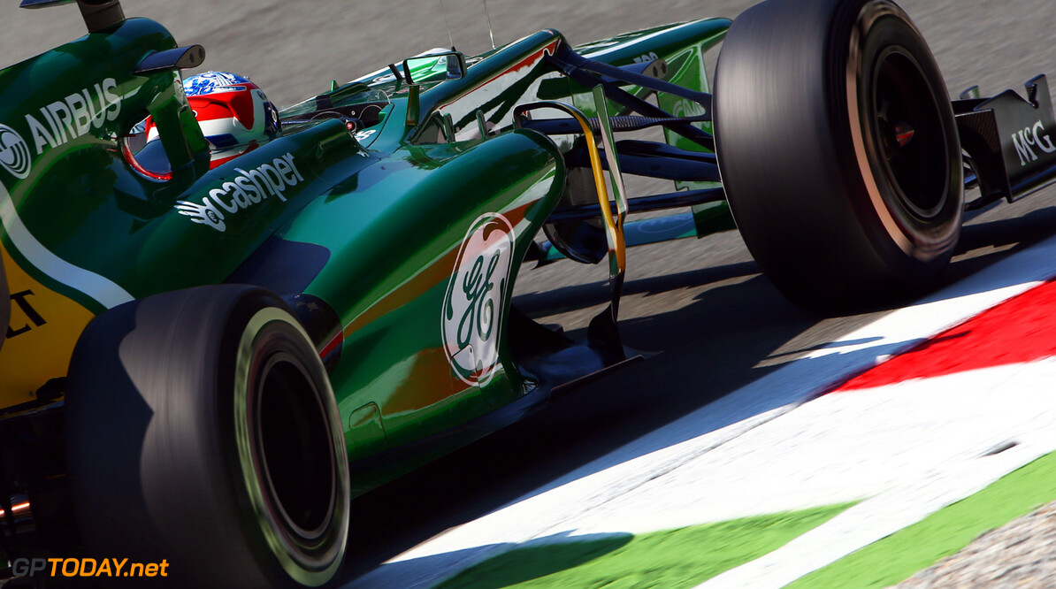 Caterham extends Renault partnership for three more years