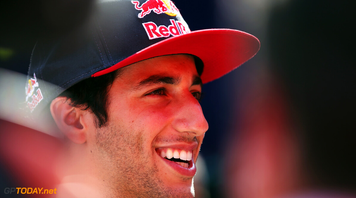 166987790GI00060_F1_Grand_P
MONZA, ITALY - SEPTEMBER 05:  Daniel Ricciardo of Australia and Scuderia Toro Rosso is interviewed by the media during previews to the Italian Formula One Grand Prix at Autodromo di Monza on September 5, 2013 in Monza, Italy.  (Photo by Mark Thompson/Getty Images) *** Local Caption *** Daniel Ricciardo
F1 Grand Prix of Italy - Previews
Mark Thompson
Monza
Italy