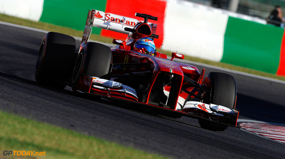 Hamilton: "Alonso would do better in Vettel's car"