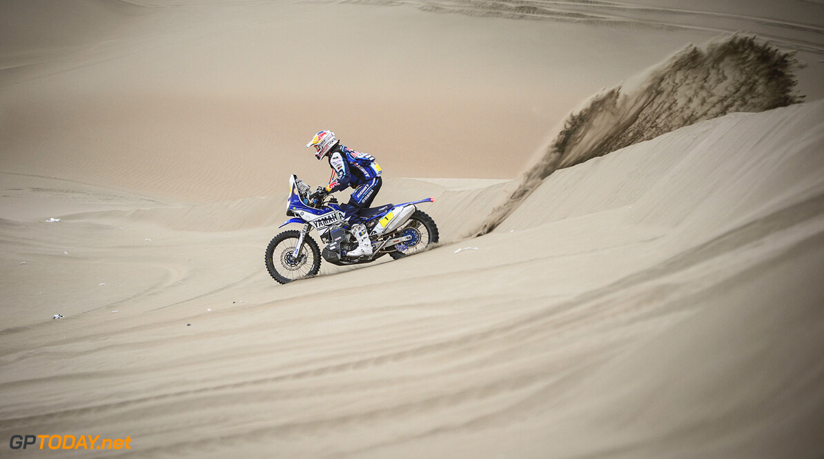 Cyril Despres races during the 10th stage of Dakar Rally from Iquique to Antofagasta, Chile on January 15th, 2014 // Marcelo Maragni/Red Bull Content Pool // P-20140115-00270 // Usage for editorial use only // Please go to www.redbullcontentpool.com for further information. //
Cyril Despres - Action

Iquique
Argentina

P-20140115-00270