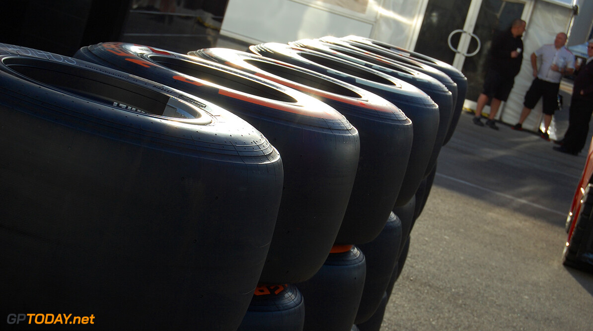 Pirelli kijkt met schuin oog naar 2015 met prototype in Bahrein