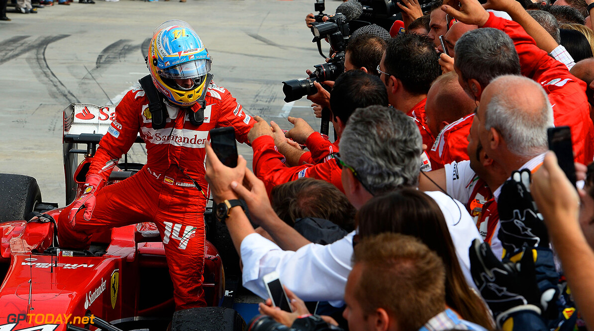 Fernando Alonso en Ferrari stevenen af op een breuk
