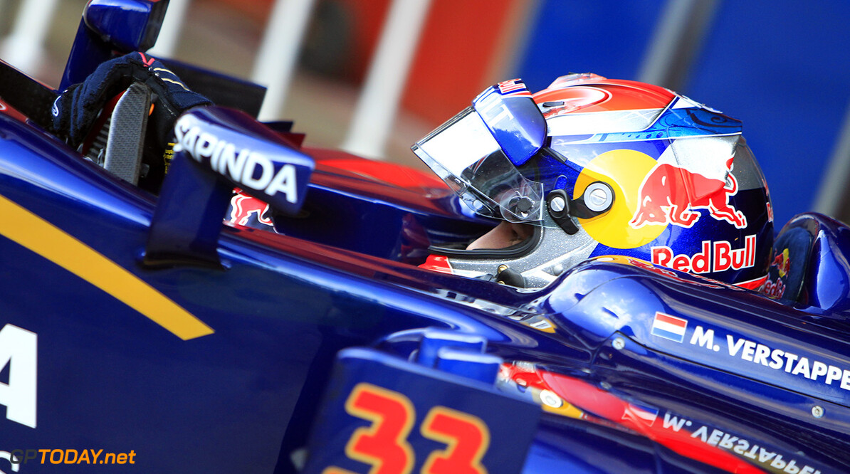 Max Verstappen niet in actie bij test in Barcelona