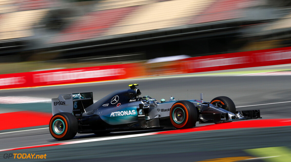 Barcelona dag 1: Rosberg op dezelfde voet verder