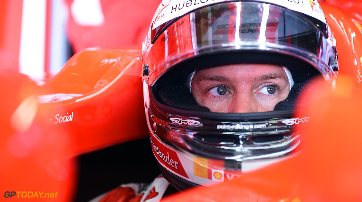 VT3: Vettel geeft Mercedes het nakijken