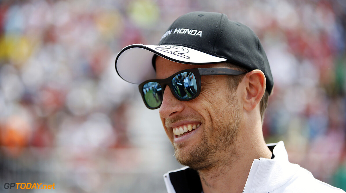 Button's preparations not affected by robbery - manager