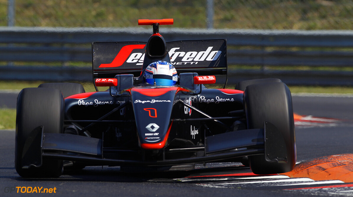 01 DE_VRIES Nyck (NED) Dams (FRA) action during the 2015 World Series by Renault from June 13th to 15th  2015, at Hungaroring, Budapest, Hungary. Photo Florent Gooden / DPPI.
AUTO - WSR HUNGARORING 2015
Florent Gooden
Budapest
Hungary

2.0 2015 Auto Car CHAMPIONNAT ESPAGNE Europe FORMULA RENAULT FORMULES FR FR 3.5 MONOPLACE Motorsport Race RENAULT SPORT series Sport UNIPLACE VOITURES WORLD WORLD SERIES BY RENAULT WSR
