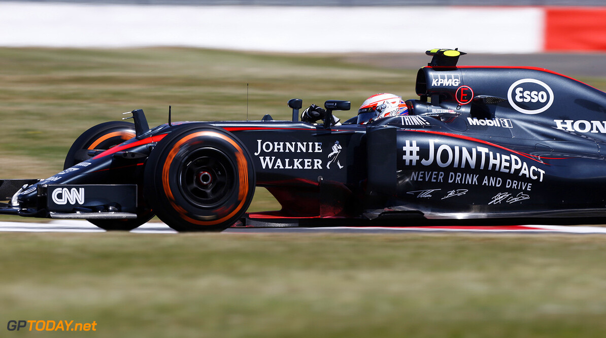 Button bezit doorlopend contract bij McLaren