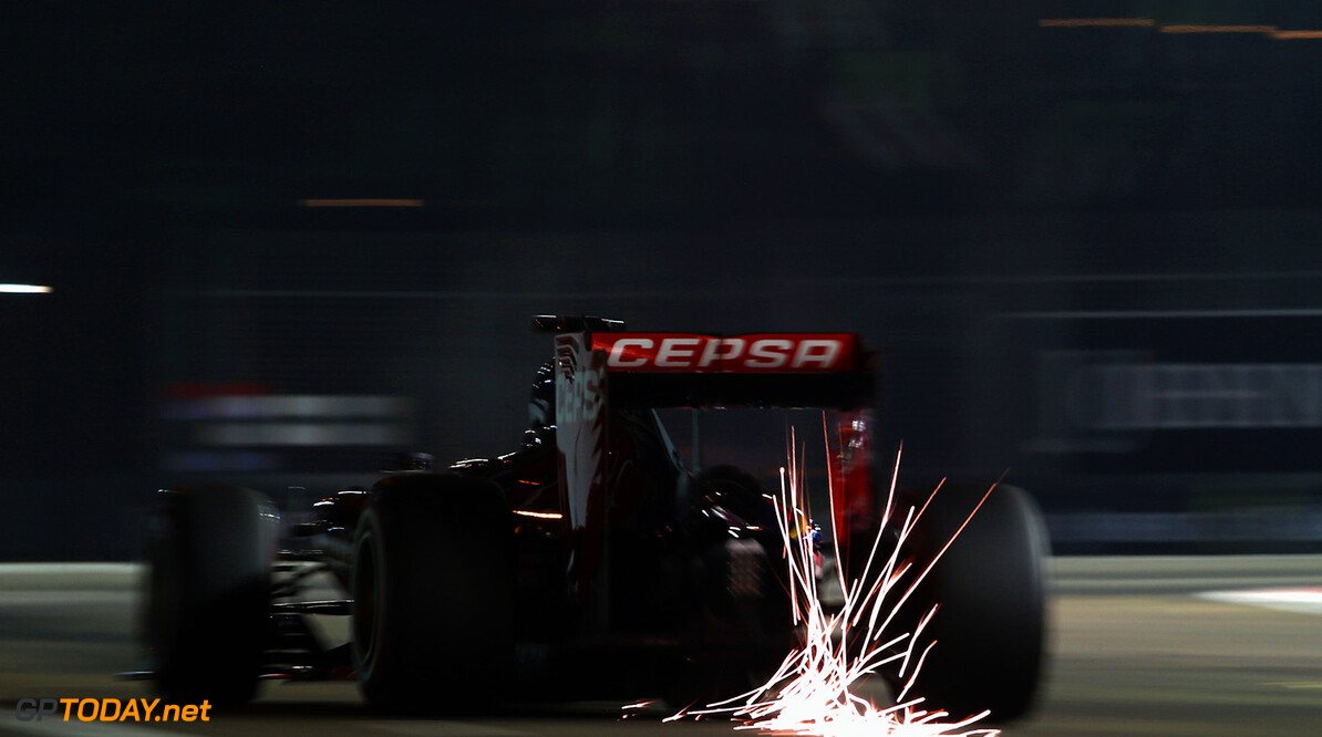 SINGAPORE - SEPTEMBER 19:  Max Verstappen of Netherlands and Scuderia Toro Rosso drives during qualifying for the Formula One Grand Prix of Singapore at Marina Bay Street Circuit on September 19, 2015 in Singapore.  (Photo by Clive Rose/Getty Images) // Getty Images/Red Bull Content Pool // P-20150919-00295 // Usage for editorial use only // Please go to www.redbullcontentpool.com for further information. // 
F1 Grand Prix of Singapore - Qualifying
Clive Rose
Singapore
Singapore

P-20150919-00295