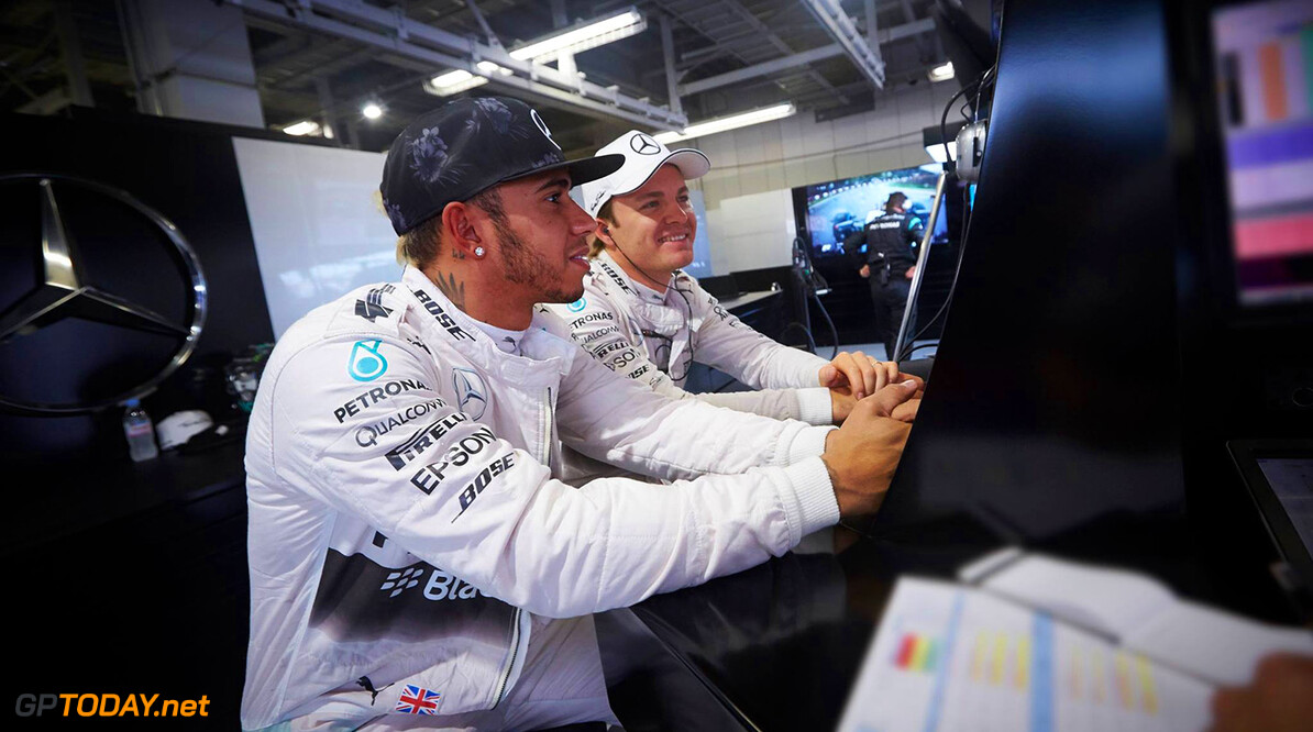 Mercedes duo start 2016 'mind games' already