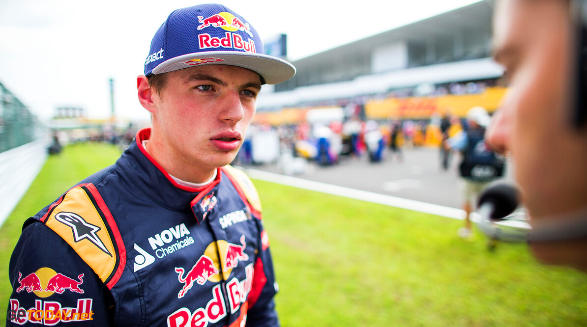 SUZUKA, JAPAN - SEPTEMBER 27:  Max Verstappen of Scuderia Toro Rosso and The Netherlands during the Formula One Grand Prix of Japan at Suzuka Circuit on September 27, 2015 in Suzuka.  (Photo by Peter Fox/Getty Images) // Getty Images/Red Bull Content Pool // P-20150927-00338 // Usage for editorial use only // Please go to www.redbullcontentpool.com for further information. // 
F1 Grand Prix of Japan
Peter Fox
Suzuka
Japan

P-20150927-00338