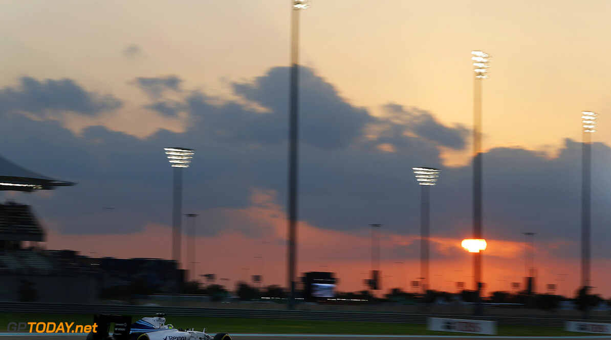 Yas Marina Circuit, Abu Dhabi, United Arab Emirates.
Friday 27 November 2015.
Felipe Massa, Williams FW37 Mercedes.
Photo: Charles Coates/Williams
ref: Digital Image W99O7150





Action