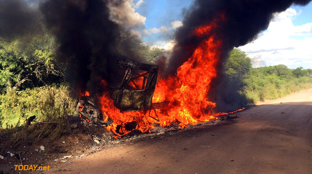 Truck Van der Brink gaat in vlammen op