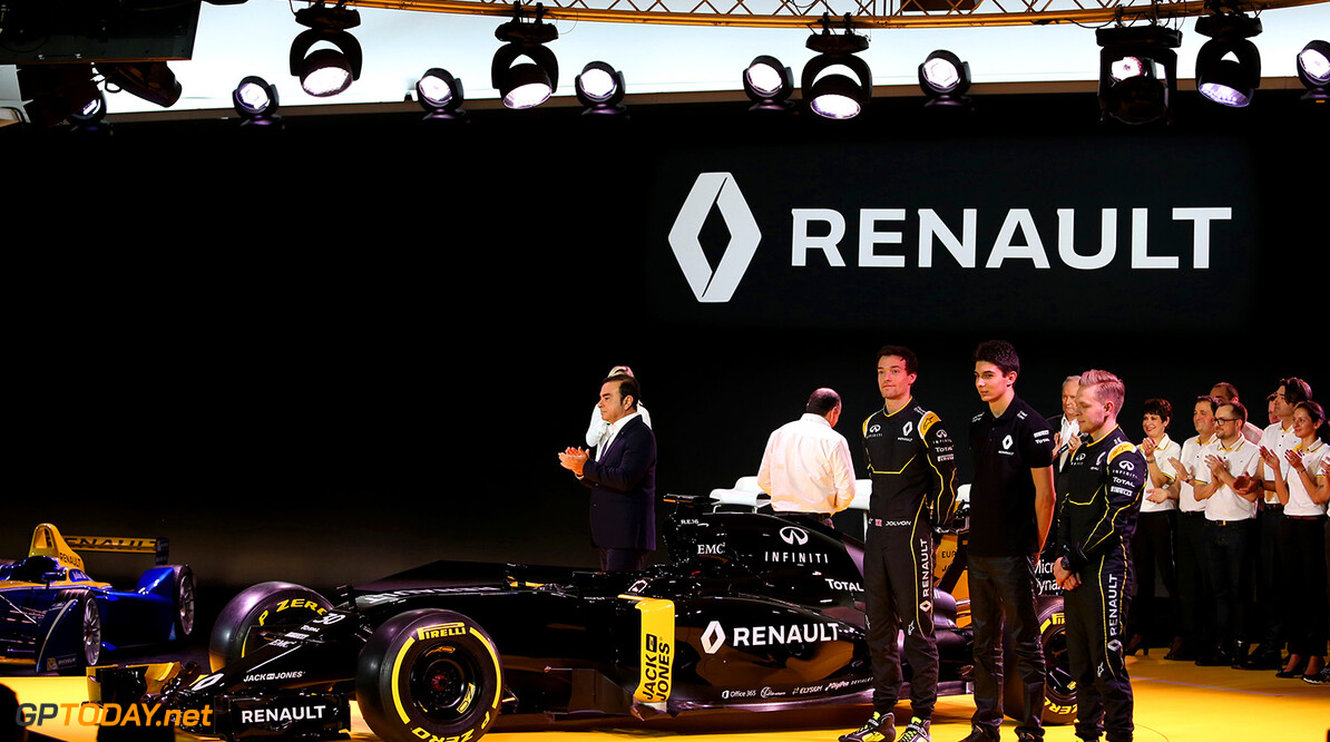 VASSEUR Frederic (fra) racing director Renault Sport Racing F1 team ambiance portrait GHOSN Carlos (Por) Renault President ambiance portrait PALMER Jolyon (gbr) Renault F1 RS.16 driver Renault Sport F1 team ambiance portrait OCON Esteban (fra) Renault F1 RS.16 test driver Renault Sport F1 team ambiance portrait MAGNUSSEN Kevin (dan) Renault F1 RS.16 driver Renault Sport F1 team ambiance portrait during the Renault Sport F1 launch at Guyancourt Technocentre, France on february 3 2016 -  Photo James Moy
AUTO - RENAULT SPORT F1 LAUNCH  - 2016
James Moy
Guyancourt
France

rst guyancourt paris renault sport cars sports car fZvrier F1 Formula one Formula 1 prZsentation lancement annonce annoucement