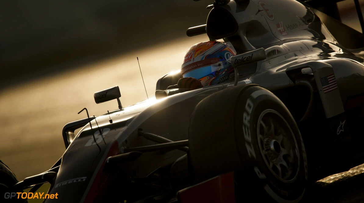 160222RF21548
BARCELONA, SPAIN - 22 FEBRUARY 2016: #8 Romain Grosjean (FRA), Haas F1 Team, during day 1 of Formula 1's Pre-Season Test at Circuit de Barcelona-Catalunya.
Formula 1's Pre-Season Test
Ronald Fleurbaaij
Barcelona
Spain

Sport Sports Autosport Motorsports Auto Car Racewagen Race Car Formule 1 Formula 1 F1 FIA Formula One World Championship Spain Spanje Circuit de Barcelona-Catalunya Pre-Season Test