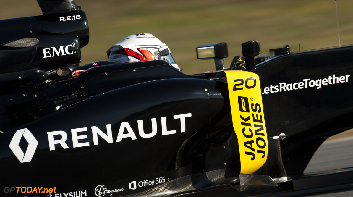 One-year deals for Magnussen, Palmer at Renault