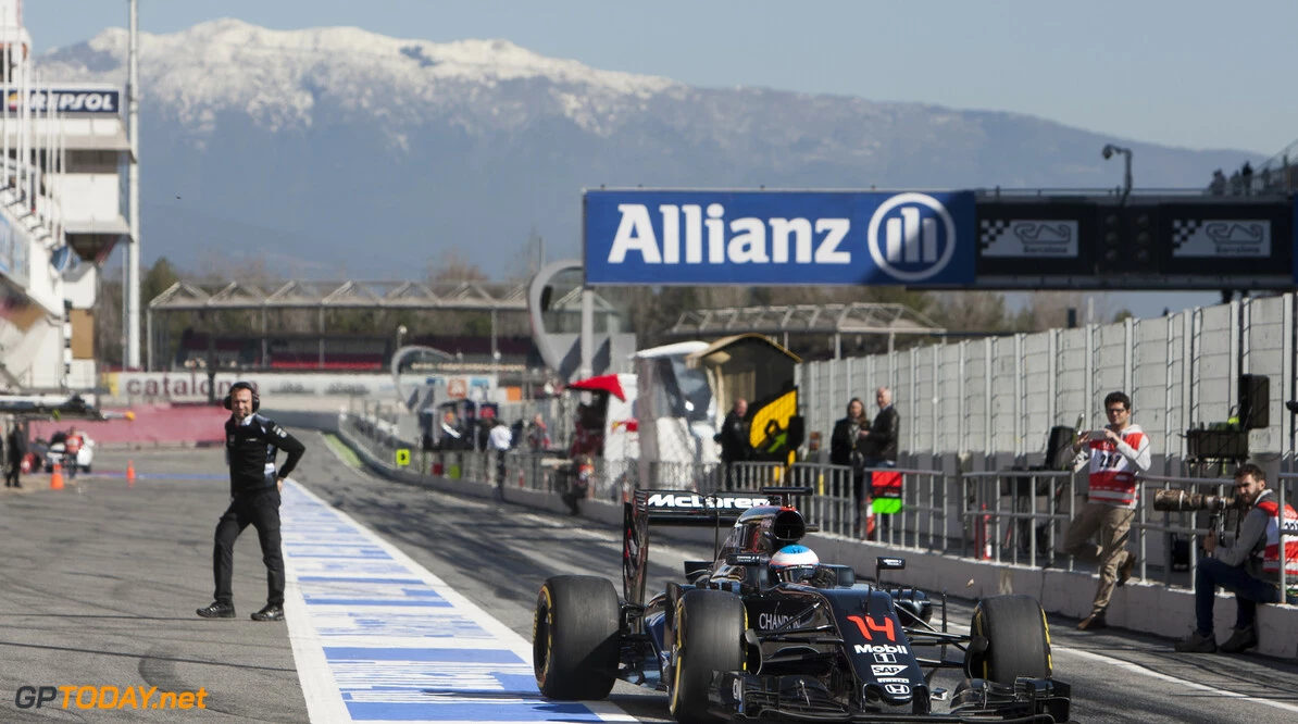160301RF14978
BARCELONA, SPAIN - 1 MARCH 2016: #14 Fernando Alonso (ESP), McLaren Honda, during day 5 of Formula 1's Pre-Season Test at Circuit de Barcelona-Catalunya.
Formula 1's Pre-Season Test
Ronald Fleurbaaij
Barcelona
Spain

Sport Sports Autosport Motorsports Auto Car Racewagen Race Car Formule 1 Formula 1 F1 FIA Formula One World Championship Spain Spanje Circuit de Barcelona-Catalunya Pre-Season Test