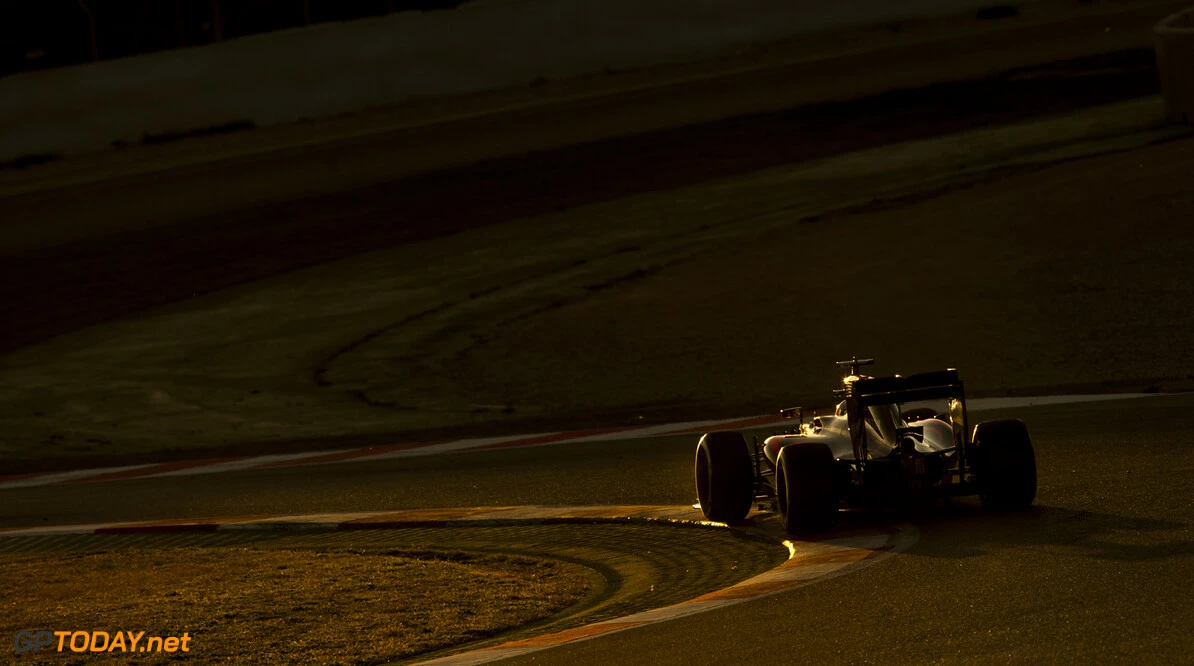 160302RF26528
BARCELONA, SPAIN - 2 MARCH 2016: #22 Jenson Button (GBR), McLaren Honda, during day 6 of Formula 1's Pre-Season Test at Circuit de Barcelona-Catalunya.
Formula 1's Pre-Season Test
Ronald Fleurbaaij
Barcelona
Spain

Sport Sports Autosport Motorsports Auto Car Racewagen Race Car Formule 1 Formula 1 F1 FIA Formula One World Championship Spain Spanje Circuit de Barcelona-Catalunya Pre-Season Test
