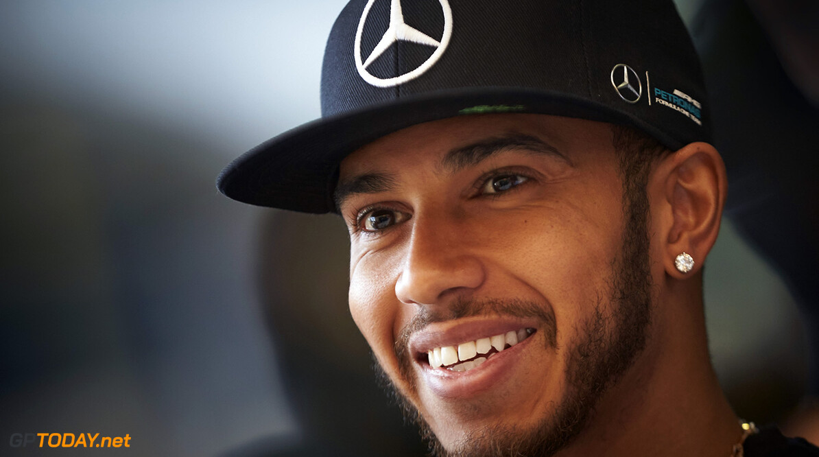 Hamilton: "Ferrari is echt zo sterk op dit circuit"