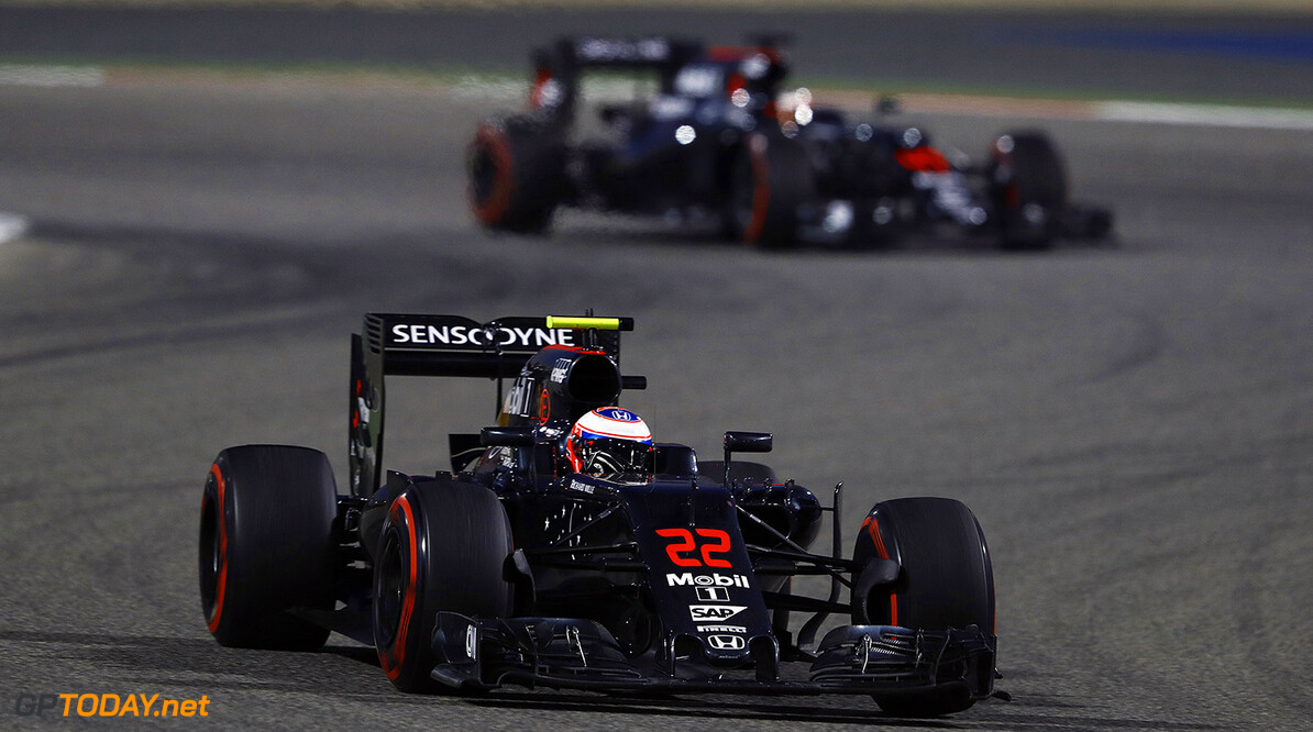Alonso says Button criticism is 'unfair'