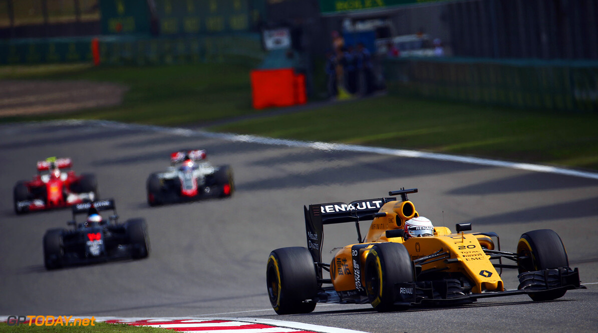 There is always pressure in Formula 1 - Magnussen