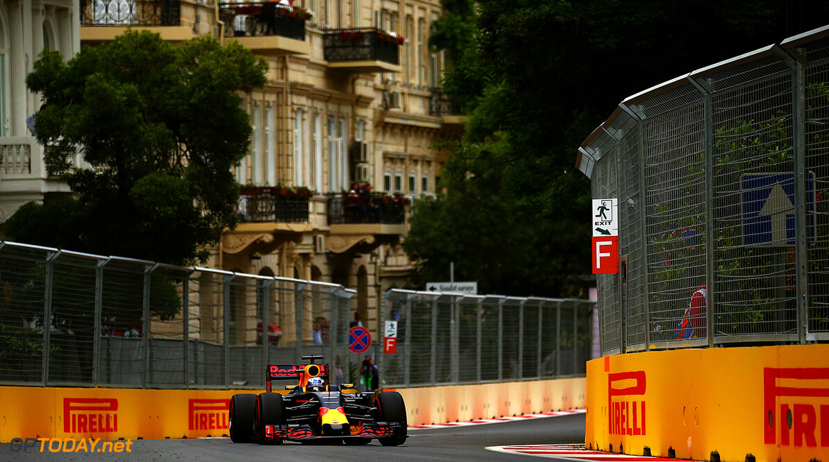 BAKU, AZERBAIJAN - JUNE 17: Daniel Ricciardo of Australia driving the (3) Red Bull Racing Red Bull-TAG Heuer RB12 TAG Heuer on track during practice for the European Formula One Grand Prix at Baku City Circuit on June 17, 2016 in Baku, Azerbaijan.  (Photo by Dan Istitene/Getty Images) // Getty Images / Red Bull Content Pool  // P-20160617-01826 // Usage for editorial use only // Please go to www.redbullcontentpool.com for further information. // 
European F1 Grand Prix - Practice
Dan Istitene

Azerbaijan

P-20160617-01826
